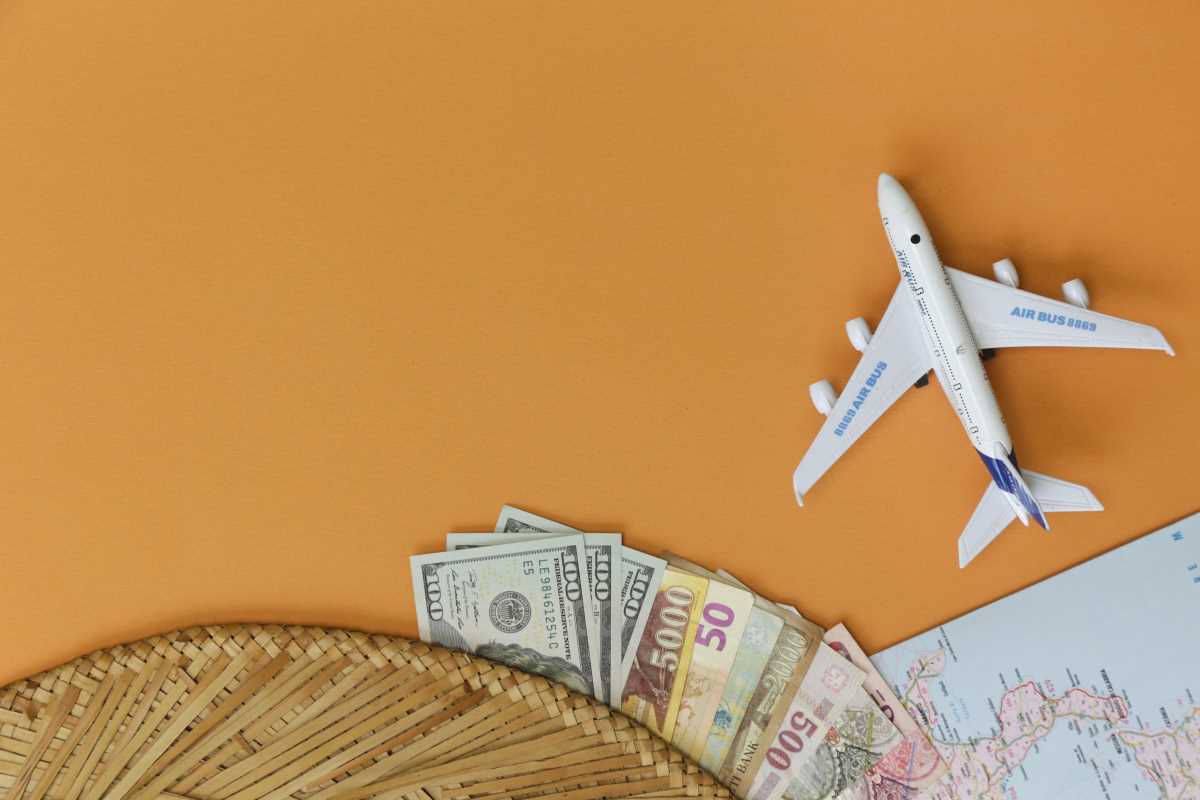 Balance Travel Rewards and Currency Exchanges with This Comprehensive Guide